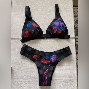 Volcom Bikini Set
